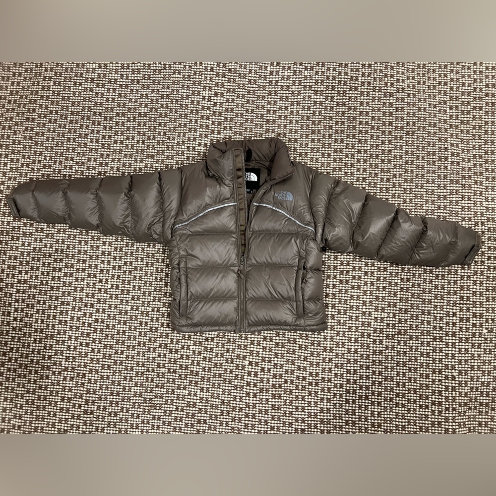 The North Face Women's Puffer Jacket — Taupe